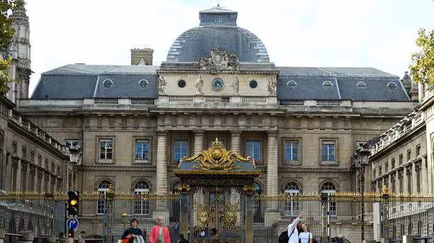 France : Le palais de justice de Paris marqué par une coupure d’électricité, attribuée aux fortes chaleurs